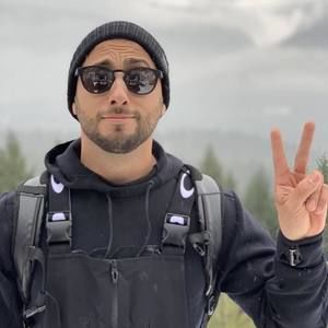 Meet your Posher, Aaron